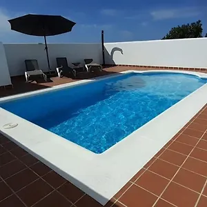 https://villa-elisa-villaverde-fuerteventura.in-canary-islands.com